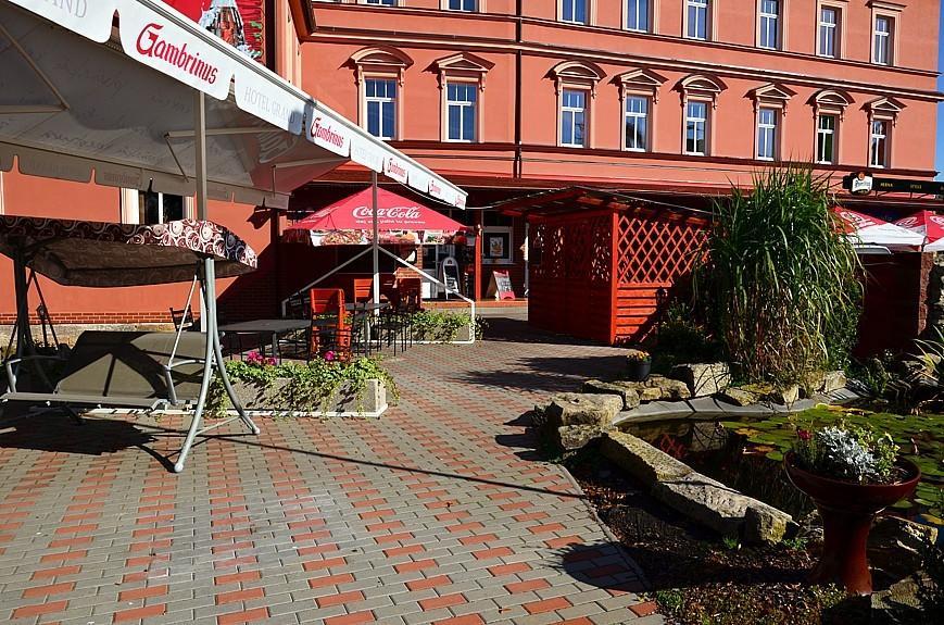 Grand Hotel Яромерж Экстерьер фото
